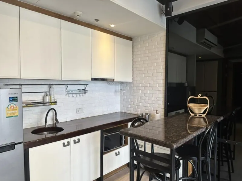 ให้เช่า เดอะ ลอฟท์ เอกมัย ชั้น 17 ตกแต่งสไตล์ Loft ห้องสวย แต่งครบ สนใจรีบจองเลย อย่ารอช้า ด่วนๆจ้า