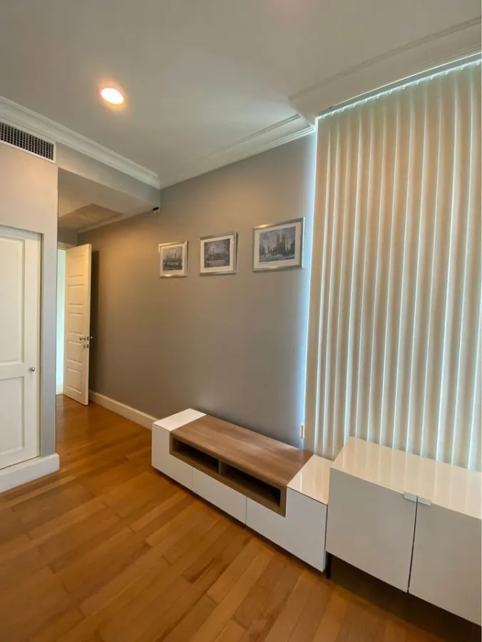 For Rent Royce Private Residences คอนโดหรู ใจกลางเมือง พื้นที่ใช้สอบเพียบ เดินทางสะดวกสบาย อย่าพลาด