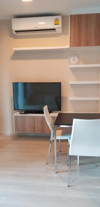 ขาย / ให้เช่า Condolette Midst Rama 9 ห้องมุมวิวสวย เฟอร์นิเจอร์ Built-in ตกแต่งดูดี จองด่วน