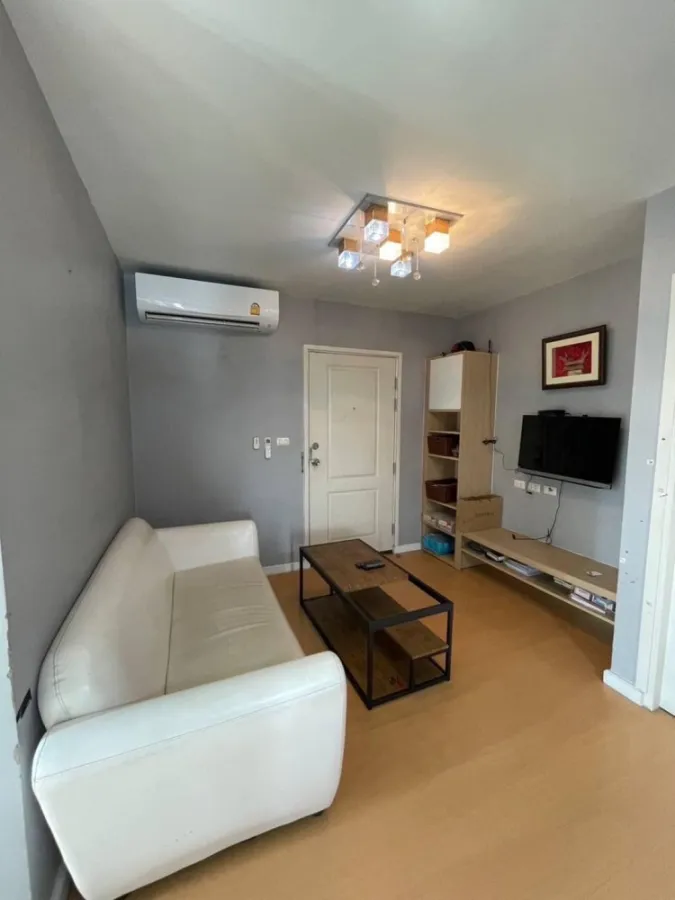 For rent I condo Ngamwongwan 1 ห้องใหญ่อยู่สบาย พื้นที่ใช่สอยเยอะ รีบมาจับจองด่วนๆ ก่อนพลาดเลยจ้า