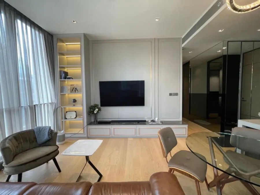 ขายด่วน 28 CHIDLOM ห้องหัวมุมตกแต่งสวย ดูLuxury ดูแพงสุดๆ เฟอร์นิเจอร์พร้อม จองได้เลย
