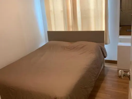 For rent, U Tree Condo @ Yak Kaset, 1 bedroom, fully furnished, complete with electrical appliances. Carry your bag and move in.