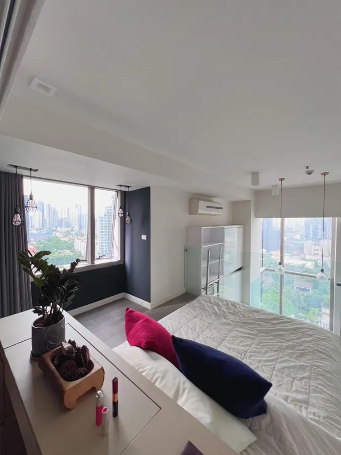 ขาย คอนโด แอชตัน มอร์ฟ 38 ห้องแต่งสวย เฟอร์นิเจอร์หรูหรา ห้องสไตล์ Duplex พลาดไม่ได้แล้ว