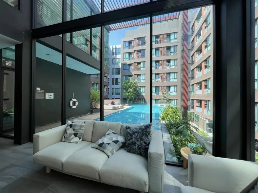 ขาย บราวน์ คอนโด รัชดา 32 ห้องชั้นสูงสุดของโครงการ บรรยากาศดีมาก พลาดไม่ได้แล้ว!