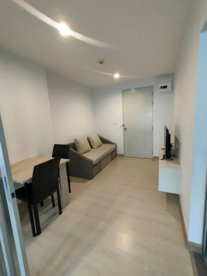Condo for rent, The Kith Plus Sukhumvit 113, beautiful room, pool view project Fully furnished and electrical appliances
