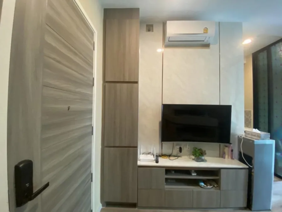Sale/Rent Knightsbridge Collage Ramkhamhaeng, ready to move in. complete electrical appliances wallpaper decorate the whole room