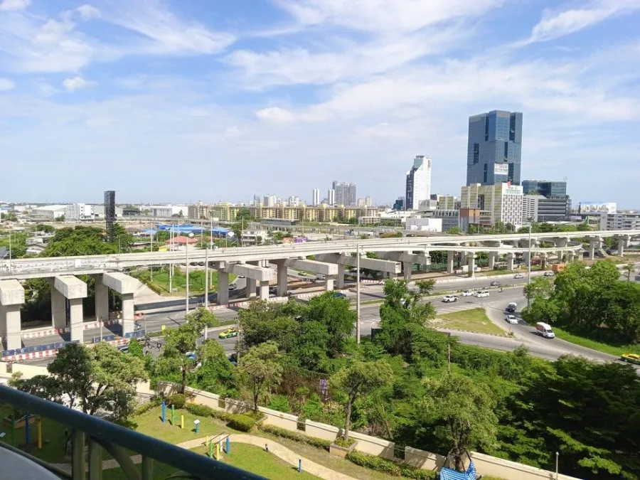 For rent, Supalai Park Srinakarin, studio room, good view, no block, complete facilities Hurry up to reserve it.