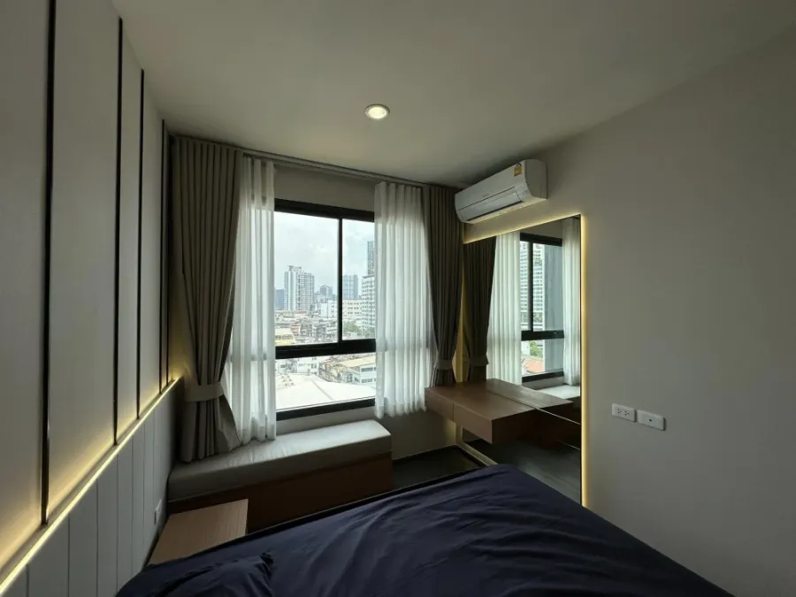 ให้เช่า Ideo Sukhumvit - Rama4 ห้องกว้างพื้นที่ใช้สอยเยอะ บิ้วอินหัวเตียงอย่างดี สิ่งอำนวยความสะดวกครบครัน ห้ามพลาด