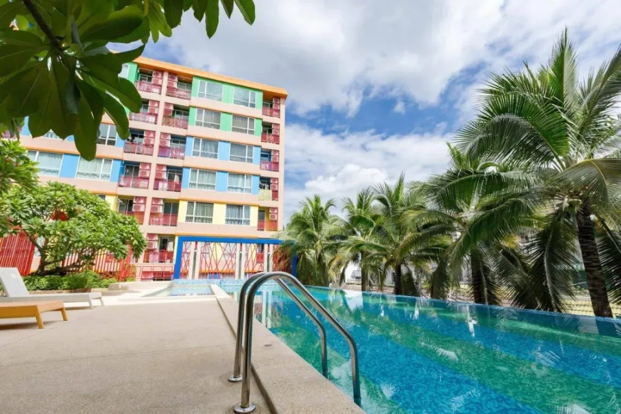 For sale: C Style Condo, 1 bedroom, 1 bathroom, decorated in white tones, 2nd floor, hurry and own it now.