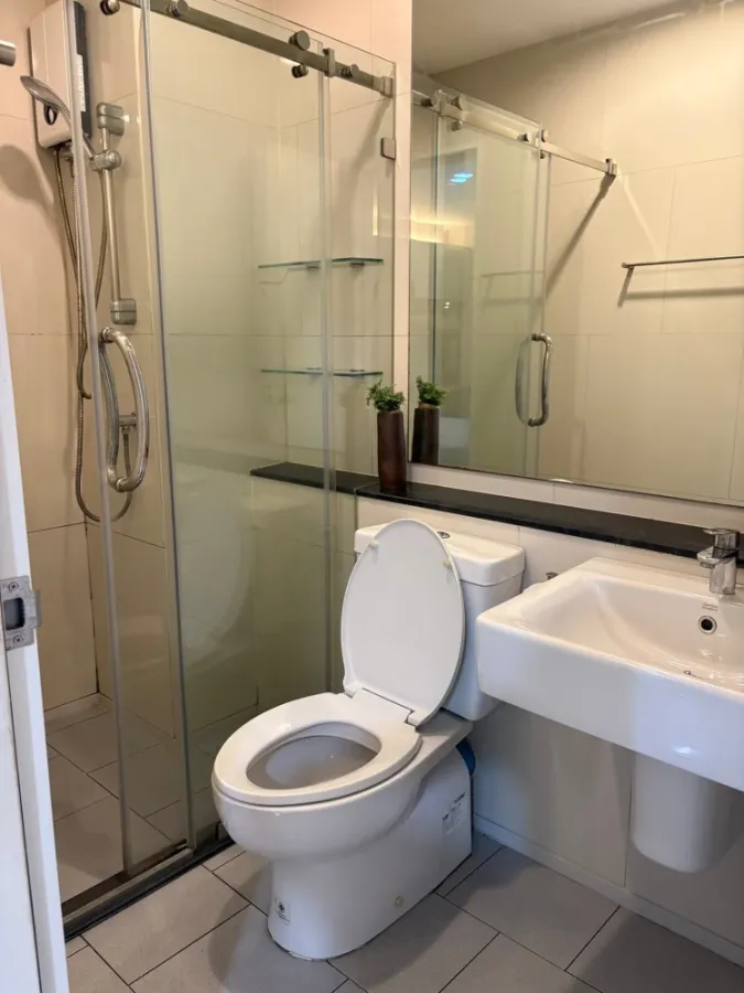 Condo for sale:rent Aspire Erawan, complete amenities, good price, high view, not blocked, reserve now.
