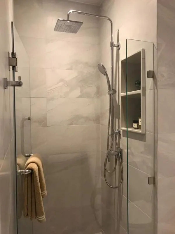 Condo for sale at Rhythm Ekamai Estate, beautiful room, fully furnished, very cheap, urgent booking