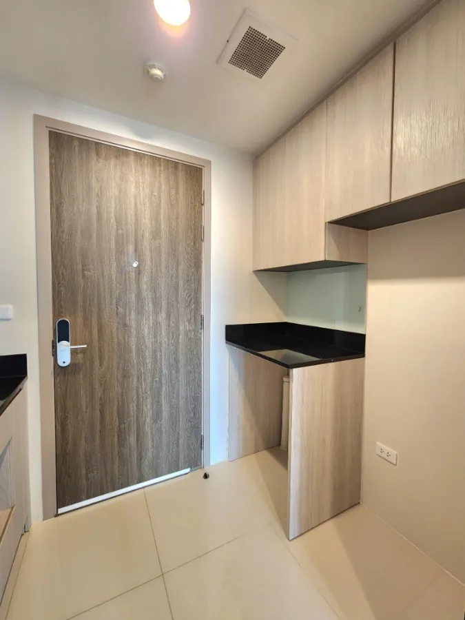 For sale: Niche Mono Mega Space Bangna, 31st floor, high floor, beautiful room, fully furnished, ready to move in, buy now, urgent.