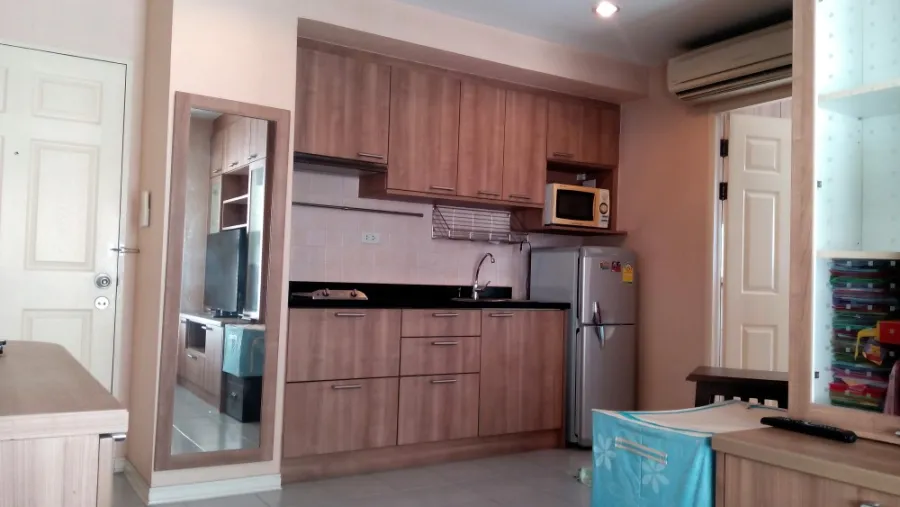 For rent, Park View Vibhavadi, 4th floor, Building A4, corner room, fully furnished and electrical appliances. Book now.