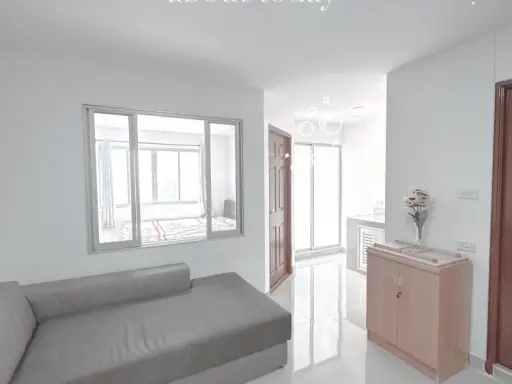 For rent: Lumpini Town Bodindecha-Ramkhamhaeng. Quiet corner room The room is bright and comfortable for the eyes. Affordable prices, don't miss it.