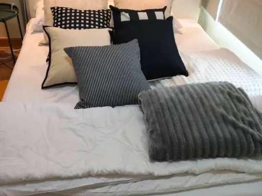 For rent: DCondo Rattanathibet. A comfortable room with complete amenities in a great location. Book now!