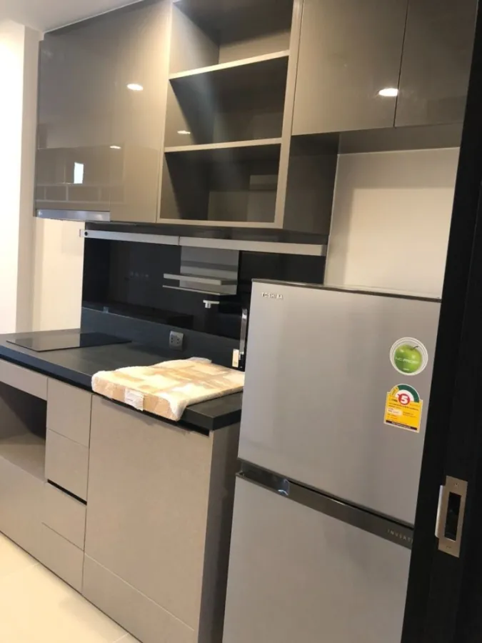 For rent, Oka House Sukhumvit 36, 20th floor, beautiful view, swimming pool. Comes with complete decorations. Reserve now.