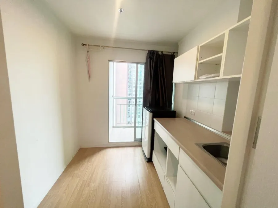 Condo for rent, Lumpini Place Srinakarin-Hua Mak Station, well-separated rooms, reasonable price, hurry and reserve now.