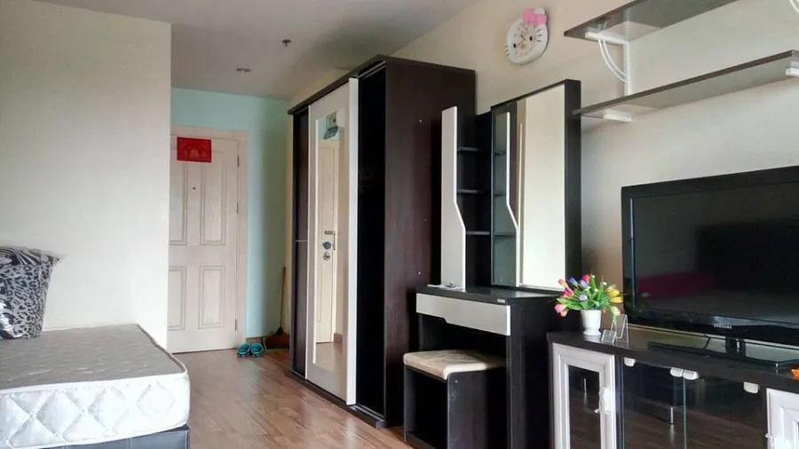 Condo for sell, Regent Home 15, Chaengwattana, beautiful room, fully furnished, waiting for you to reserve only, don't miss it.