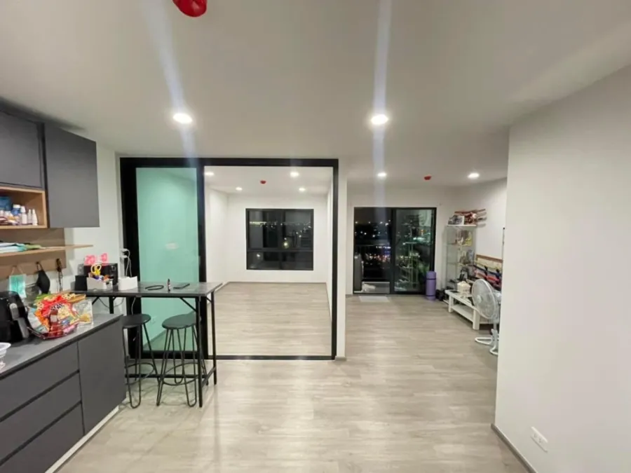 For sale, for rent, The Alto Condo, Kookot Station, very large room, partitioned, with amenities, book now.