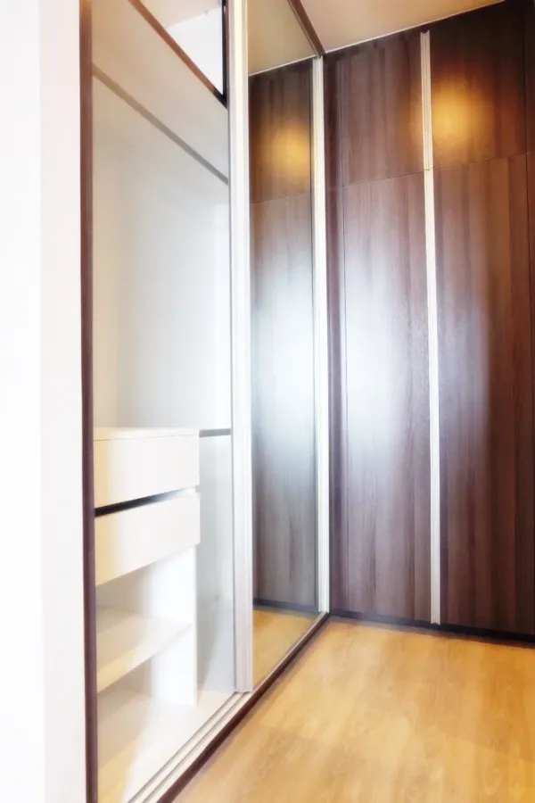 Urgent sale!! Quinn Ratchada 17 Condo, 14th floor, Building A, luxury condo, beautiful room, fully furnished, ready to move in. Don't miss out!!