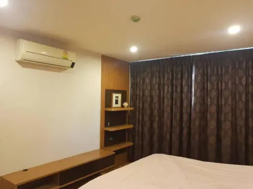 ขายด่วน ดิ อเมธิส สุขุมวิท 39 ห้องกว้าง เฟอร์ครบ อย่ารอช้า