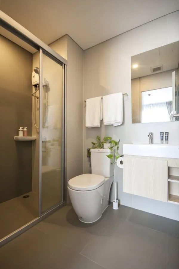 For rent Lumpini Suite Phetchaburi-Makkasan. new room Nicely decorated, classy, high floor, great view, book now.