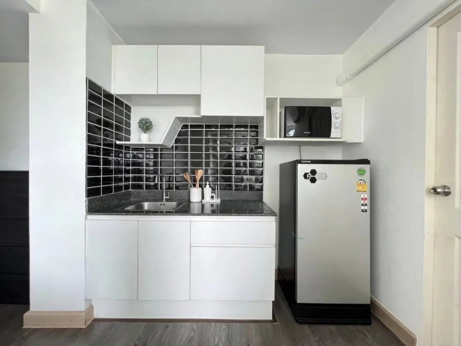 ขาย swift condo เอแบคบางนา ห้องมุม เครื่องใช้ไฟฟ้าและเฟอร์นิเจอร์ครบชุด จองเลยจ้า