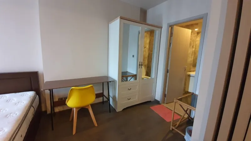 ให้เช่า IDEO Q สยาม ราชเทวี ชั้น 15 ห้อง STUDIO โซฟาหนังนั่งสบายสุดๆ จองก่อนได้ก่อนเลยจร้าา