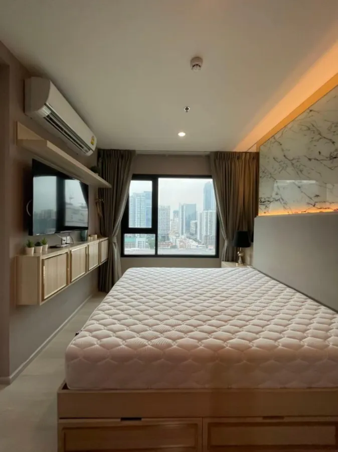 Condo for sale Life Asoke-Rama 9, beautiful room, high floor, good view, fully furnished, don't wait, book now!!