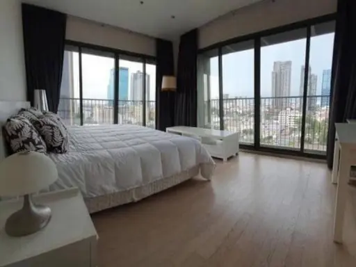 เช่า โนเบิล โซโล ห้องกว้าง เฟอร์ครบ ตกแต่งสวย หิ้วกระเป๋ามาเลย