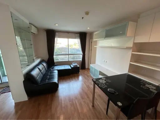 For rent: Lumpini Nawamin Sri Burapha, 2 bedrooms, 2 bathrooms, clean and comfortable room, with living room furniture, urgent