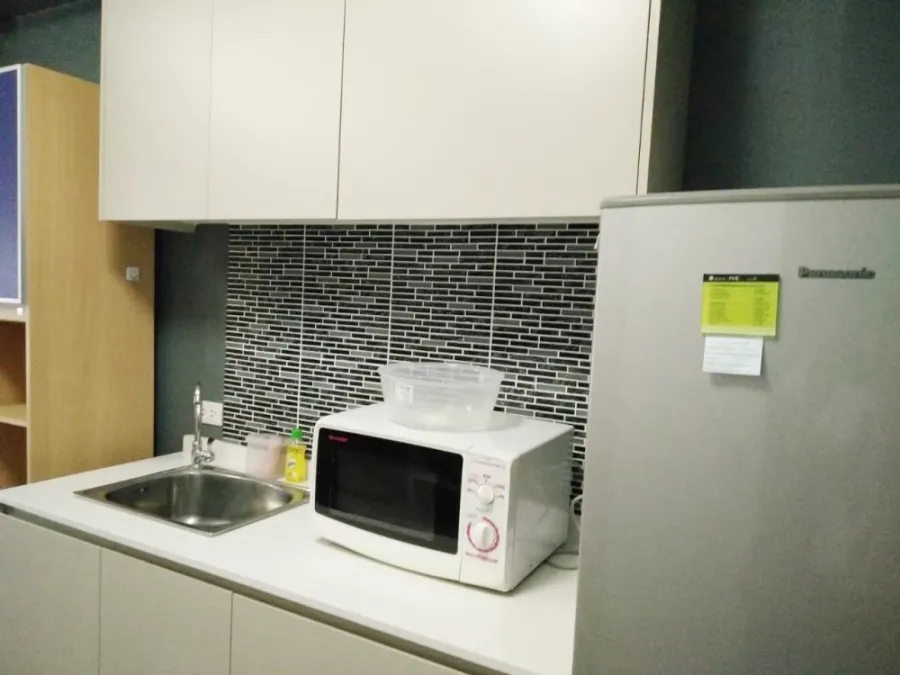 Condo for sale and rent: A Space Bangna, room decorated with wallpaper. Fully furnished, reasonable price, reserve now.