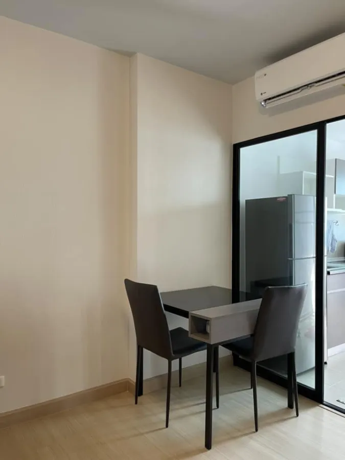 For rent: Supalai City Resort Rama 8, 8th floor, Building A, open view outside, cool breeze, lots of usable space, book now.