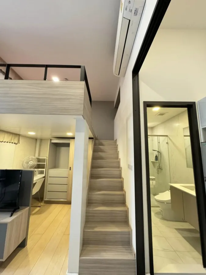 ขาย คอนโด ชีวาทัย เรสซิเดนซ์ อโศก ห้อง Loft Duplex เพดานสูง 3.6 ม. ชั้น 15 ได้วิวสูง รีบซื้อเลย