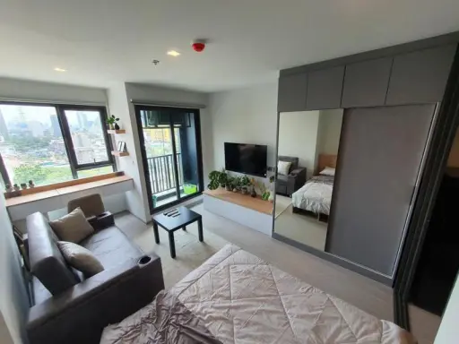 full built-in Make good use of every space in the room. No matter how many items, I can take it. Life ladprao. This room is great.