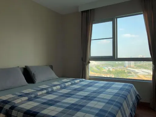 For rent Belle Grand Rama 9, large room, very comfortable as a family high floor city view Hurry up to reserve.