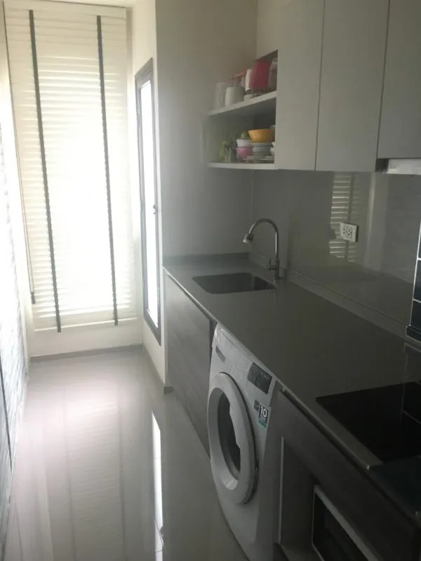 Condo for sale, Centric Ratchada-Huay Kwang, corner room, 2 bedrooms, fully furnished, ready to move in, good location, investment, book now