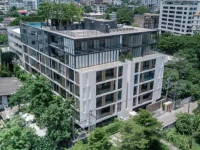 Issara Collection Sathorn
