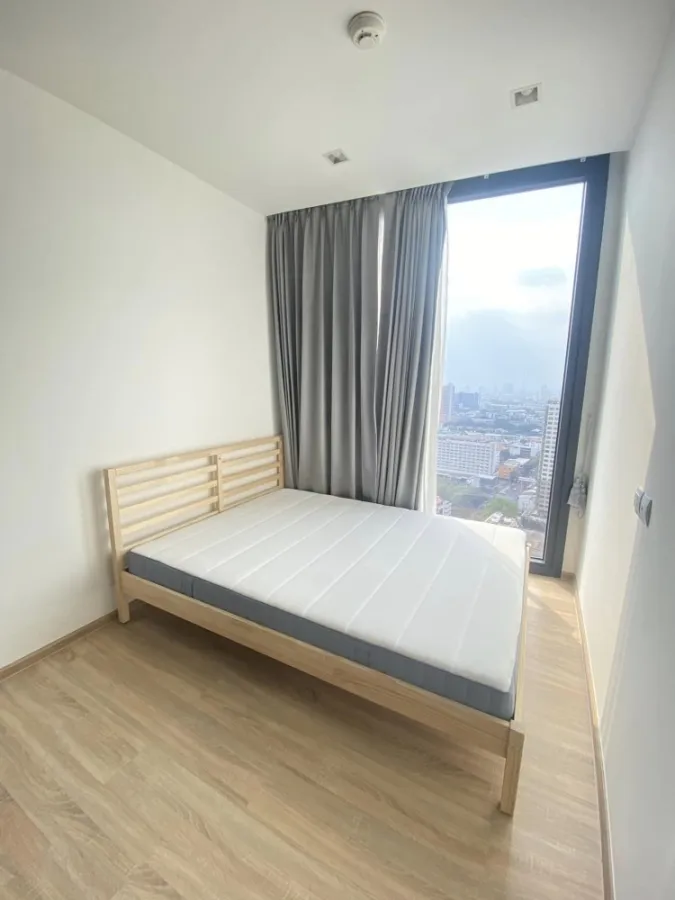 For sale, for rent, The line Phahon-Pradipat. The room is ready to move in. Affordable price Complete in one place Hurry and make a reservation.