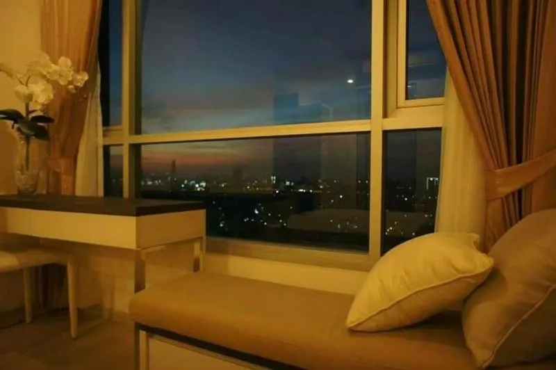 **ขายคอนโด ไลฟ์ รัชดา**คอนโดหรู ใจกลางเมือง ราคาจับต้องได้!!
