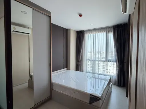 Condo for rent, Knightsbridge Phahonyothin - Interchange. Ready to move in, fully furnished + appliances included. Book now!