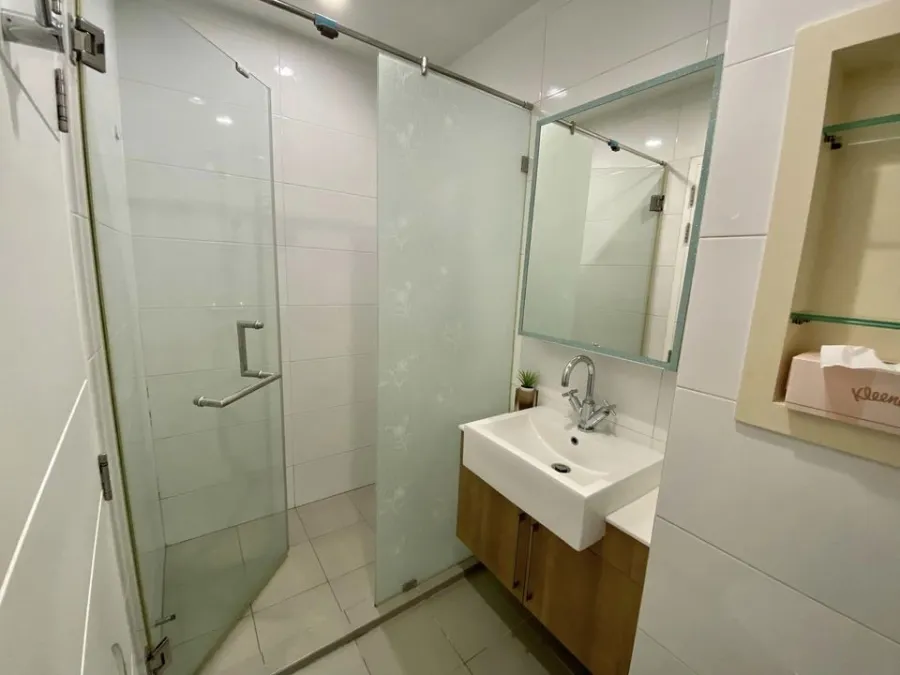 For rent, blocks 77, 26th floor, great view, privacy. Fully furnished You can reserve first. You can stay first.