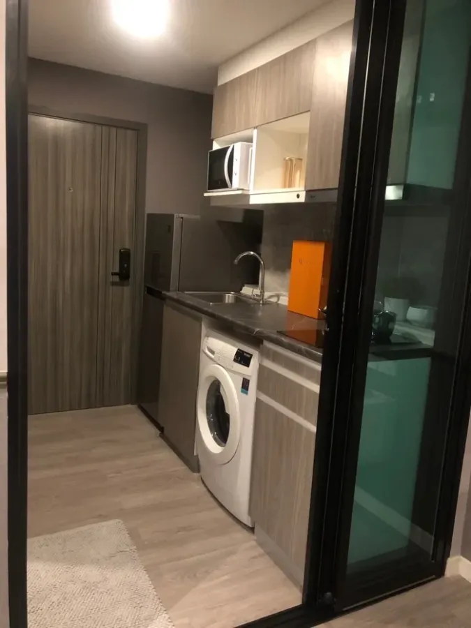 ให้เช่า B Loft Sukhumvit 107 ห้องน่าอยู่ สิ่งอำนวยความสะดวกครบ ลากกระเป๋าเข้าได้เลย รีบจองด่วนๆ