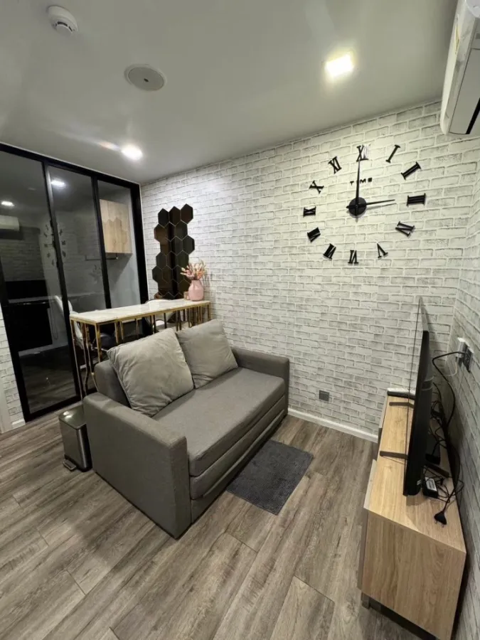 Condo for sale, rent, Atmoz Ratchada Huay Kwang, nice room, 5th floor, pool view Tell me you don't miss it.