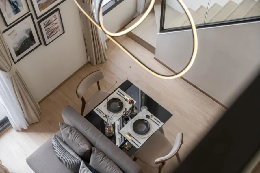 ให้เช่า เซ็นทริค รัชโยธิน ชั้น 5 วิวสวนหย่อมโครงการ ห้องไทป์ Loft ห้องสวยน่าอยู่สุดๆ จองเลยจ้า ด่วนๆ