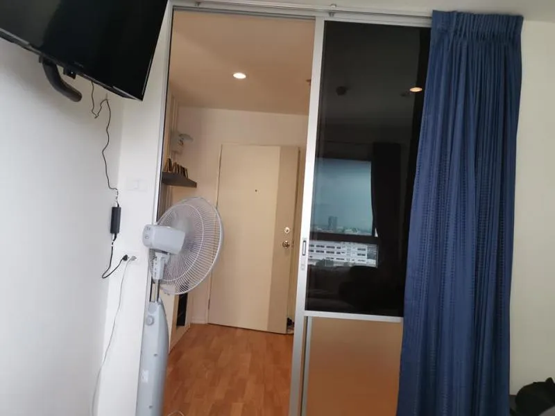 For rent, Lumpini Park Petchkasem 98, next to the wall, large room, small space It's like being at Len's house. Urgent.