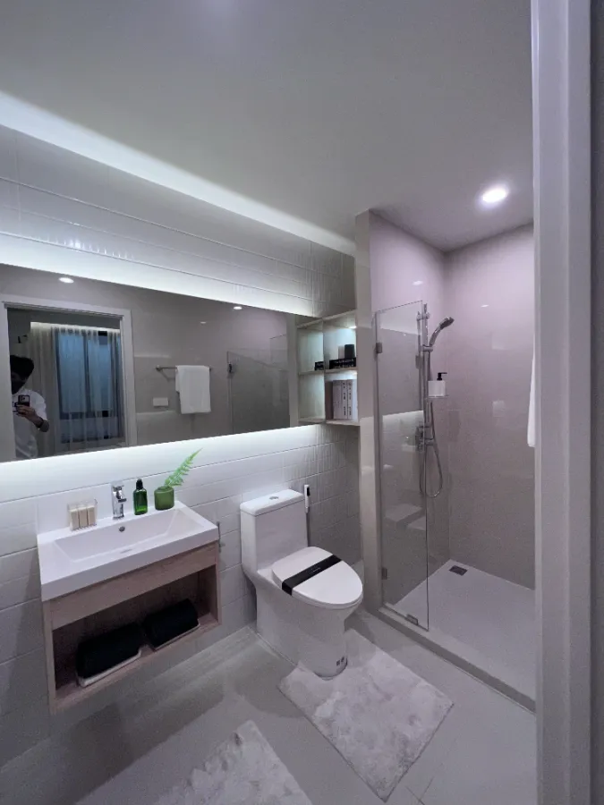 Selling down payment Nue Mega Bangna, 1BED room, 10th floor, Mega Bangna view, open view, not blocked, good ventilation, reserve now.