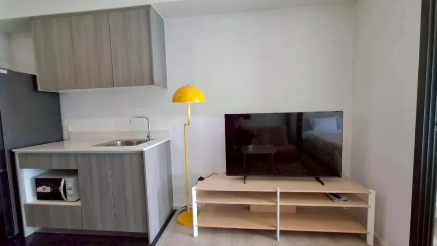 For sale or rent: A Space Mega condo, ready to move in, with well-divided zones. Book now, don't miss out!