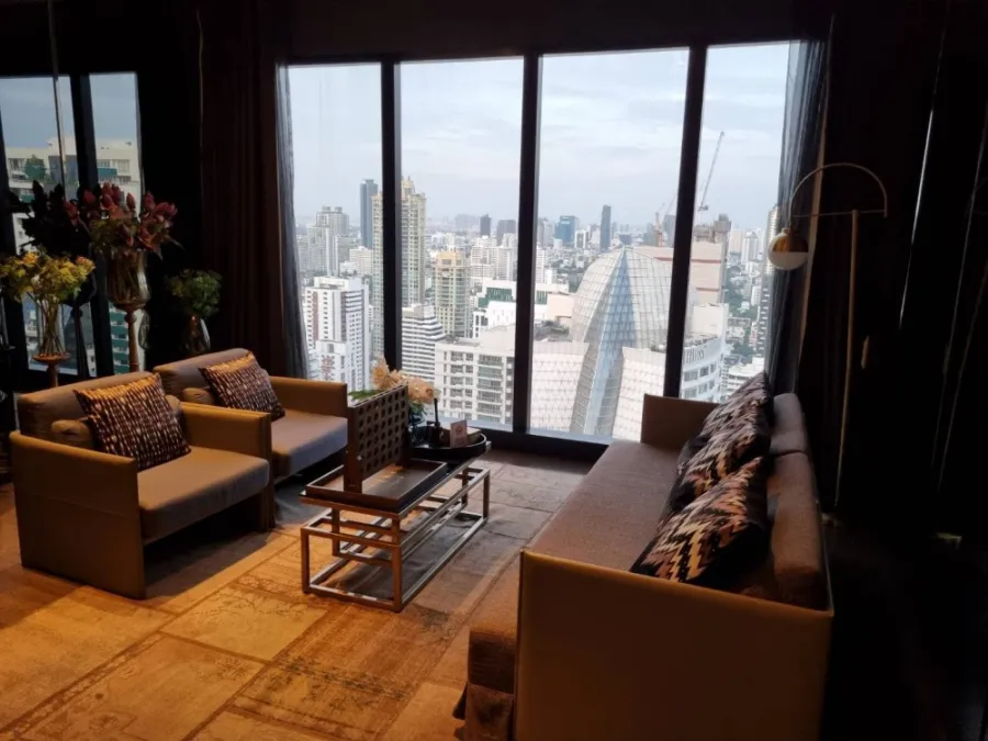 For rent!! Condo Ashton Asoke, 36th floor, Asoke Road view, full facilities, ready to move in. Hurry up and book now!!