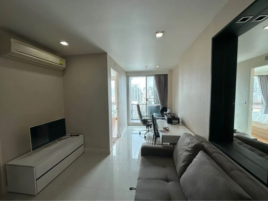 For sale, rent Condo Wish @ Samyan, ready to move in room, fully furnished, complete electrical appliances, good price, hurry to book now